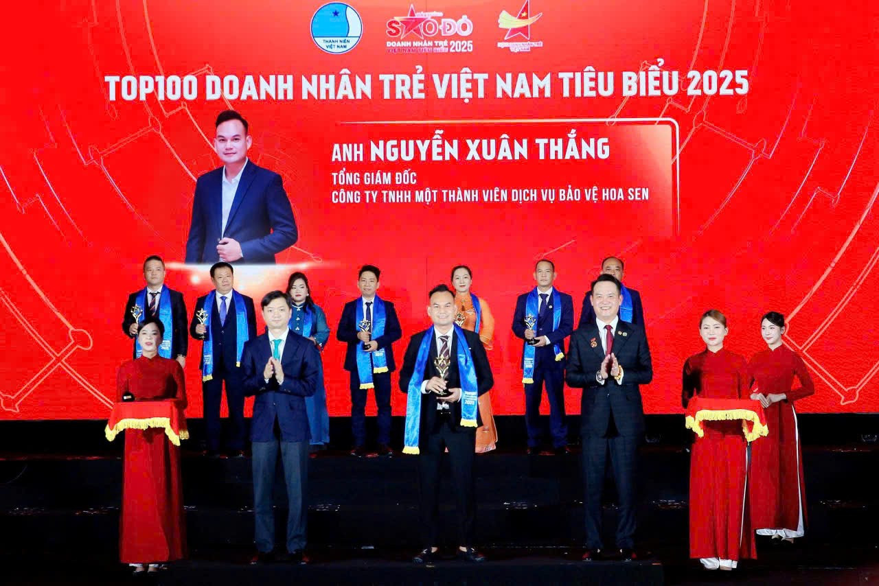 Nhận Giải thưởng Sao Đỏ 2025